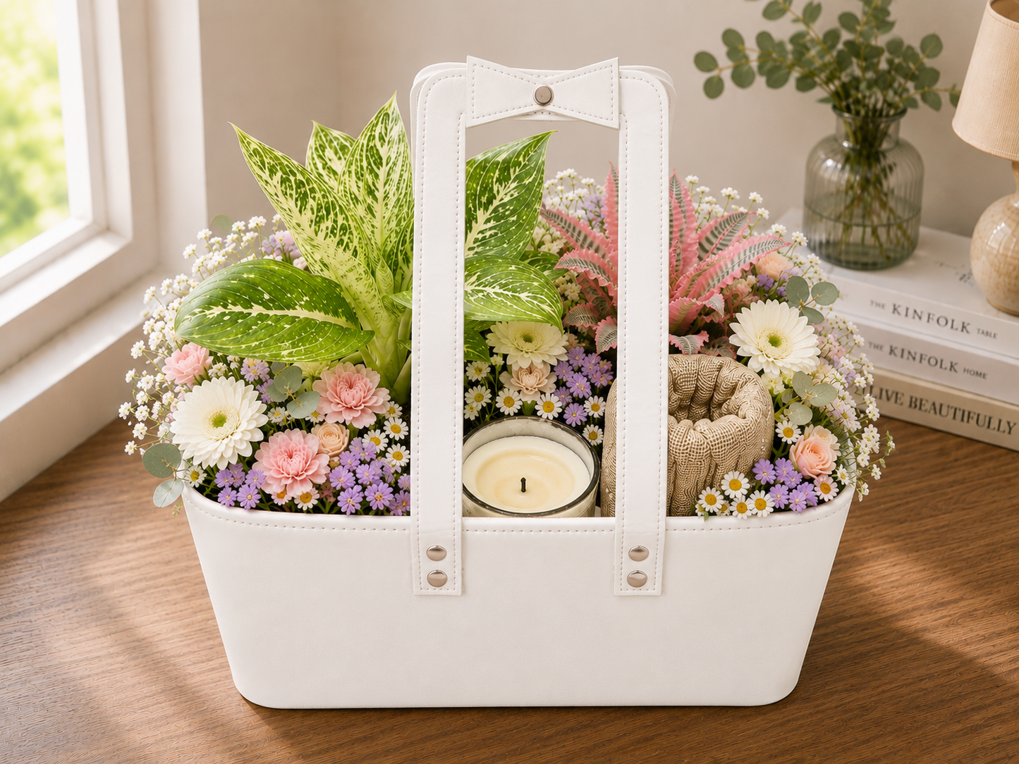 Snowy Earth Star Leather Hamper